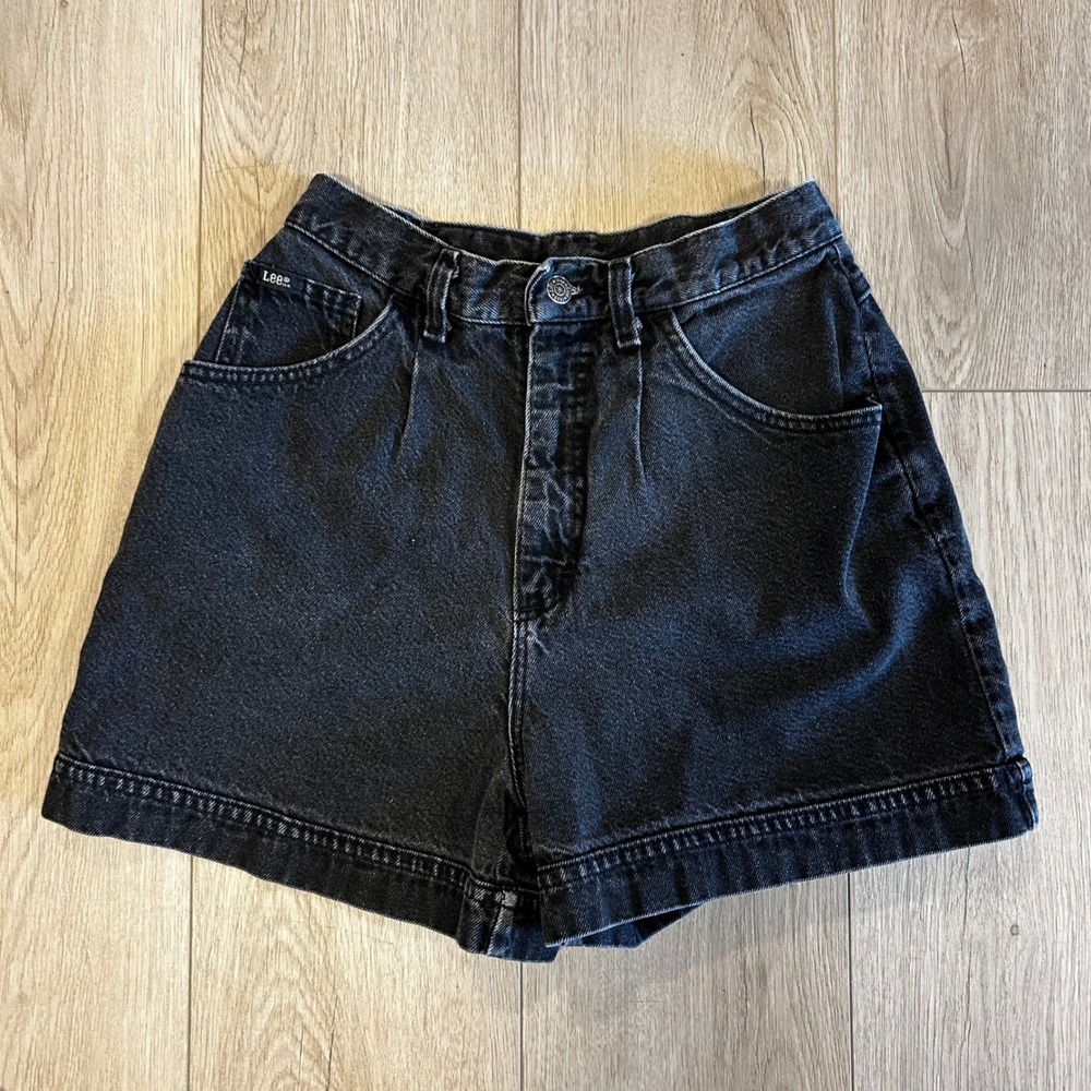 Lee Vintage 90s High Waisted Pleated Black Denim Shorts Womens 10 PET 100 Cotton